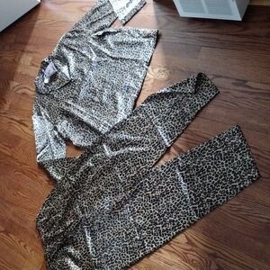 Bed of Roses Satin Animal Print Pajama Set SIZE XL 9️⃣6️⃣